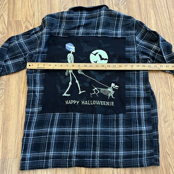 Halloween Happy Halloweenie Flannel Shirt upcycled unisex medium - Picture 4 of 6
